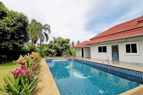 Haus in Pattaya, Thailand 4 Schlafzimmer № 8629