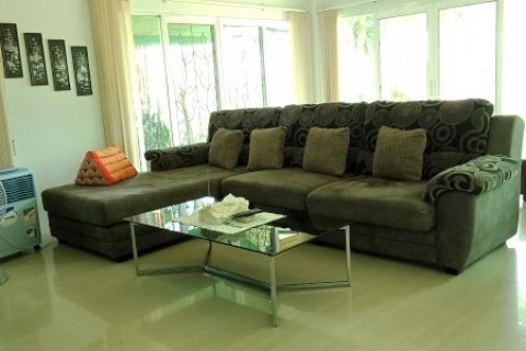 Haus in Bang Lamung, Thailand 4 Schlafzimmer № 8357 - Foto 9