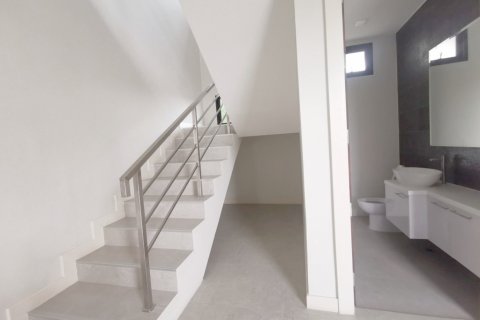 Haus in Pattaya, Thailand 4 Schlafzimmer № 9019 - Foto 10