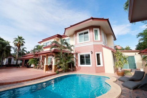 Haus in Pattaya, Thailand 5 Schlafzimmer № 9081