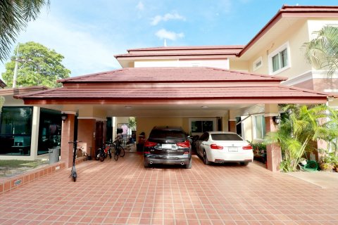 Haus in Pattaya, Thailand 5 Schlafzimmer № 9081 - Foto 9