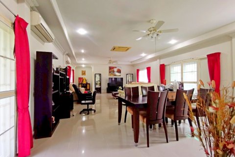 Haus in Pattaya, Thailand 4 Schlafzimmer № 8629 - Foto 11
