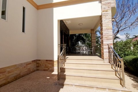 Haus in Bang Lamung, Thailand 5 Schlafzimmer № 8976 - Foto 3