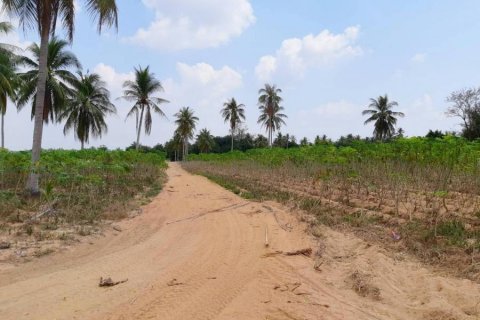 Grundstück in Bang Lamung, Thailand № 8370