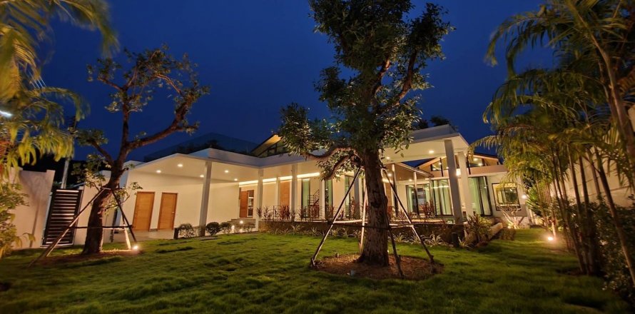 Off-Plan Baan Varij in Phuket, Thailand № 15735