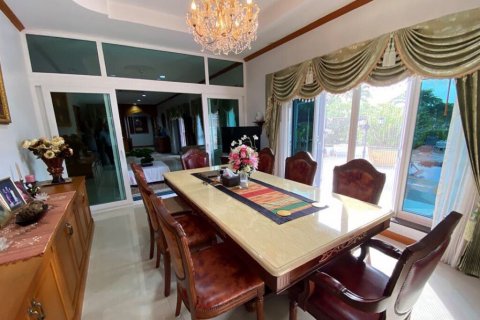 Haus in Pattaya, Thailand 4 Schlafzimmer № 22339 - Foto 9