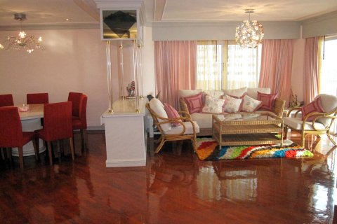 Eigentumswohnung in Pattaya, Thailand, 4 Schlafzimmer № 23318 - Foto 8