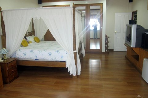 Haus in Pattaya, Thailand 5 Schlafzimmer № 22941 - Foto 9