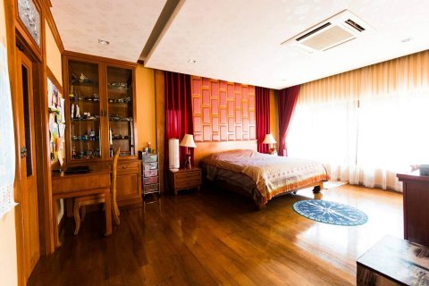 Haus auf Jomtien Beach, Pattaya, Thailand 4 Schlafzimmer № 22563 - Foto 14