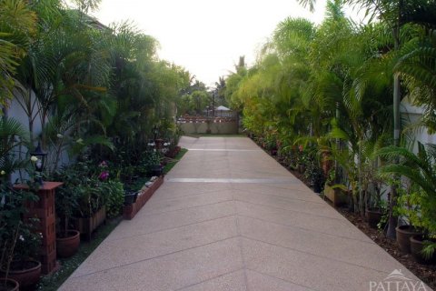 Haus in Pattaya, Thailand 4 Schlafzimmer № 24381 - Foto 14