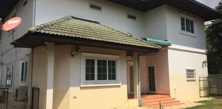 Haus in Pattaya, Thailand 4 Schlafzimmer № 21631