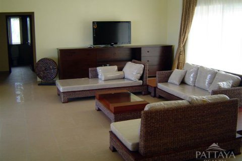 Haus in Pattaya, Thailand 4 Schlafzimmer № 23349 - Foto 3