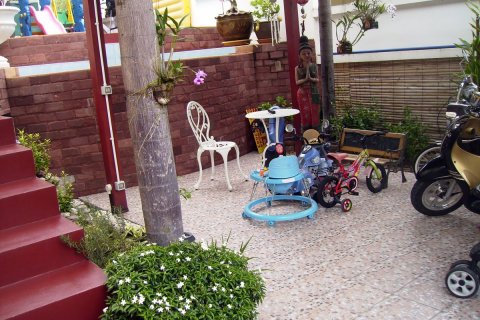 Haus in Pattaya, Thailand 4 Schlafzimmer № 23812 - Foto 8