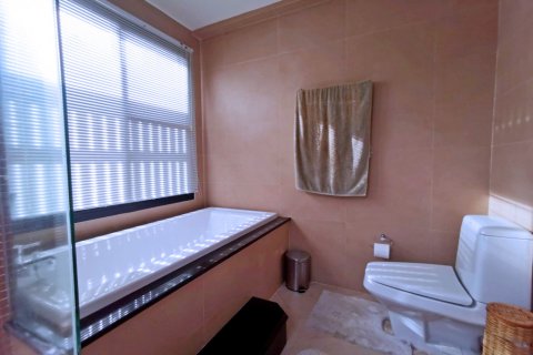 Haus in Pattaya, Thailand 4 Schlafzimmer № 22575 - Foto 3
