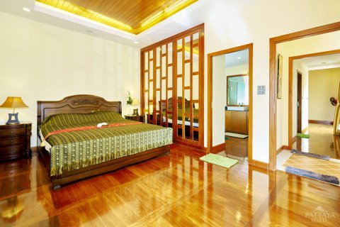Haus in Pattaya, Thailand 5 Schlafzimmer № 20261 - Foto 29