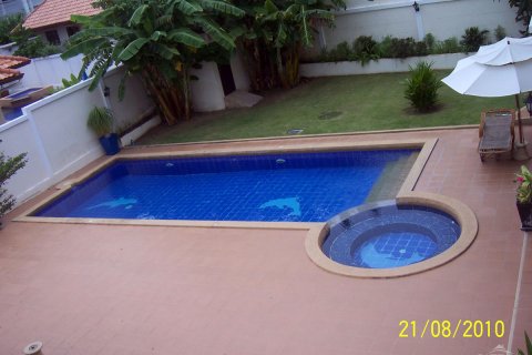 Haus in Pattaya, Thailand 4 Schlafzimmer № 22974 - Foto 10