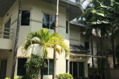 Haus in Pattaya, Thailand 3 Schlafzimmer № 22204 - Foto 24