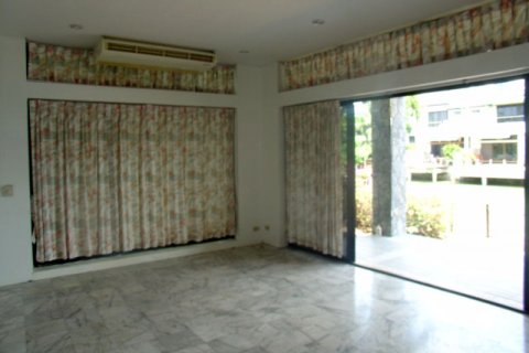 Haus in Pattaya, Thailand 3 Schlafzimmer № 22632 - Foto 3