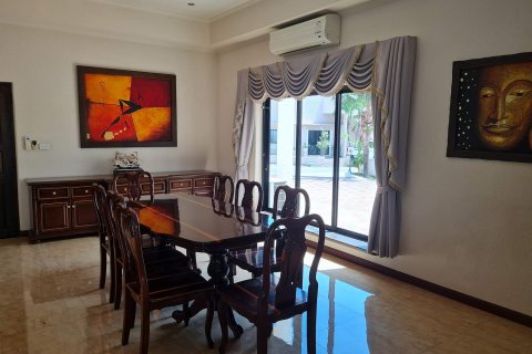 Haus in Pattaya, Thailand 6 Schlafzimmer № 22401 - Foto 24