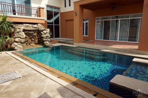 Haus in Pattaya, Thailand 5 Schlafzimmer № 24359 - Foto 4