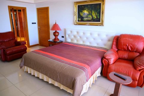 Eigentumswohnung auf Jomtien Beach, Pattaya, Thailand, 2 Schlafzimmer  № 22336 - Foto 23