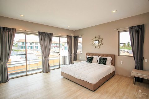 Haus in Pattaya, Thailand 4 Schlafzimmer № 20492 - Foto 21