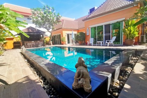Gewerbeimmobilie in Pattaya, Thailand 804 m2 № 19307 - Foto 3