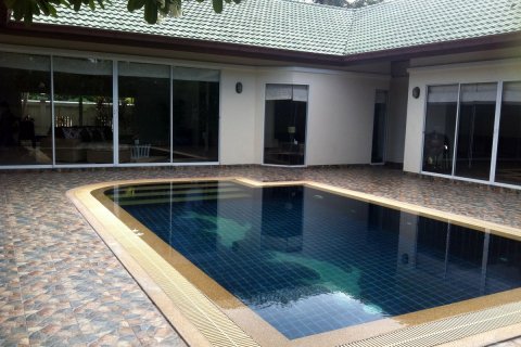 Haus in Pattaya, Thailand 3 Schlafzimmer № 23273 - Foto 4