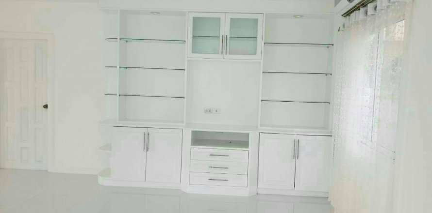 Haus in Pattaya, Thailand 3 Schlafzimmer № 22354