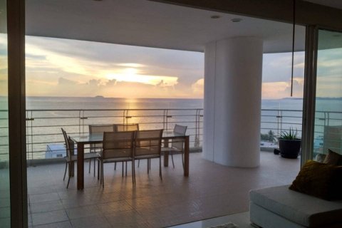 Eigentumswohnung in Pattaya, Thailand, 4 Schlafzimmer № 21790 - Foto 2
