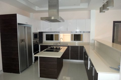 Haus in Pattaya, Thailand 3 Schlafzimmer № 23324 - Foto 14