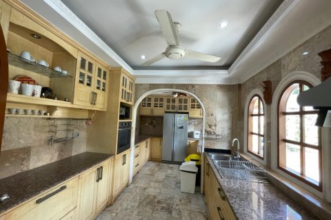 Haus auf Jomtien Beach, Pattaya, Thailand 4 Schlafzimmer № 22527 - Foto 15