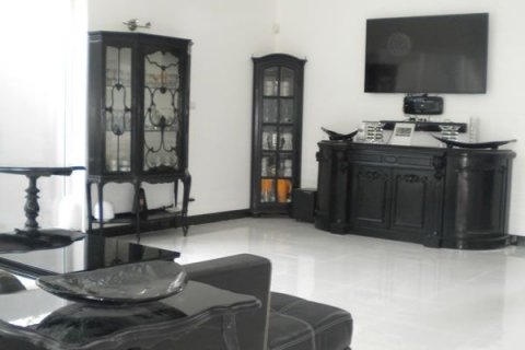 Haus auf Jomtien Beach, Pattaya, Thailand 3 Schlafzimmer № 21284 - Foto 13