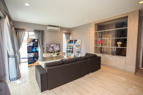 Haus in Pattaya, Thailand 4 Schlafzimmer № 20492 - Foto 9