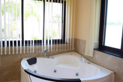 Haus in Pattaya, Thailand 3 Schlafzimmer № 22517 - Foto 11