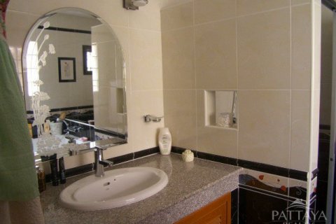 Haus in Pattaya, Thailand 3 Schlafzimmer № 22036 - Foto 14