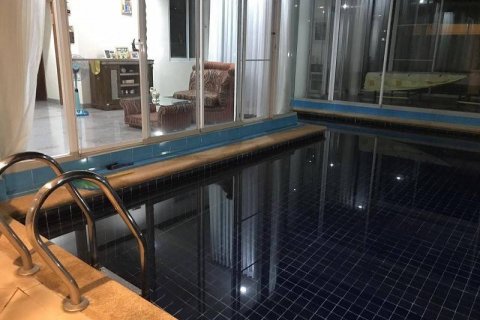 Haus in Pattaya, Thailand 5 Schlafzimmer № 22129 - Foto 7