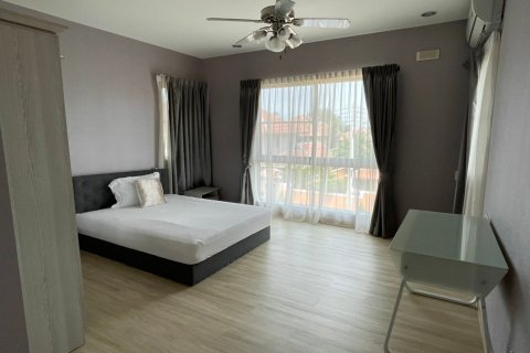 Haus in Pattaya, Thailand 4 Schlafzimmer № 22408 - Foto 8