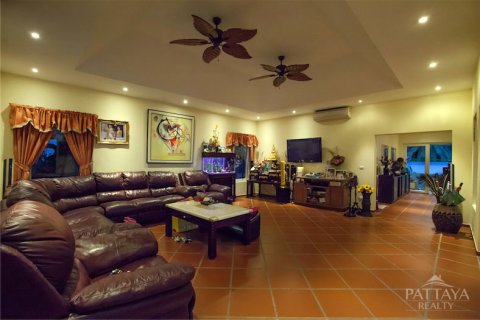 Haus in Pattaya, Thailand 5 Schlafzimmer № 23797 - Foto 28