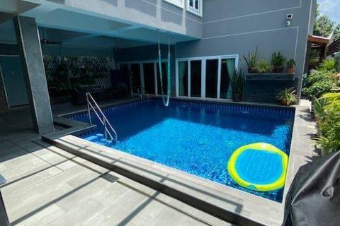 Haus in Pattaya, Thailand 4 Schlafzimmer № 22081 - Foto 10