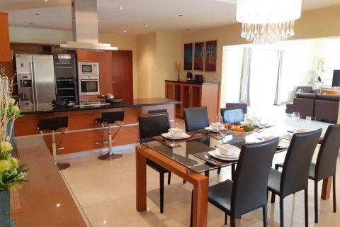 Haus in Pattaya, Thailand 5 Schlafzimmer № 22133 - Foto 8