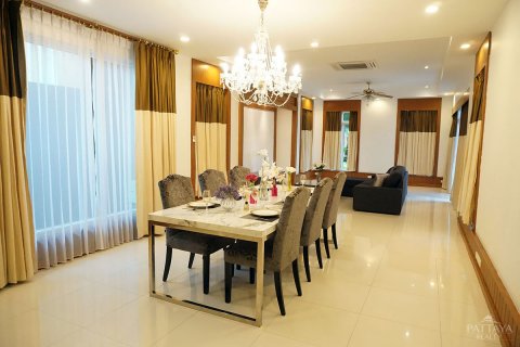 Haus in Pattaya, Thailand 5 Schlafzimmer № 20790 - Foto 10