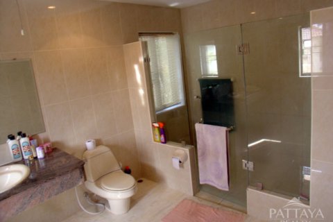 Haus in Pattaya, Thailand 5 Schlafzimmer № 23245 - Foto 10