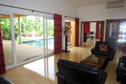 Haus in Pattaya, Thailand 4 Schlafzimmer № 20738 - Foto 17