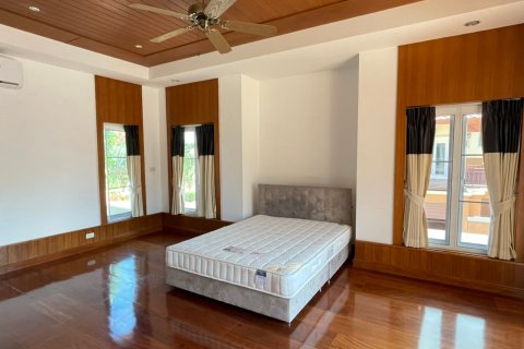 Haus in Pattaya, Thailand 5 Schlafzimmer № 22412 - Foto 10