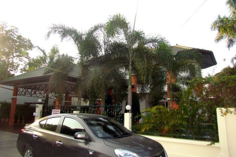 Haus in Pattaya, Thailand 3 Schlafzimmer № 24227 - Foto 4