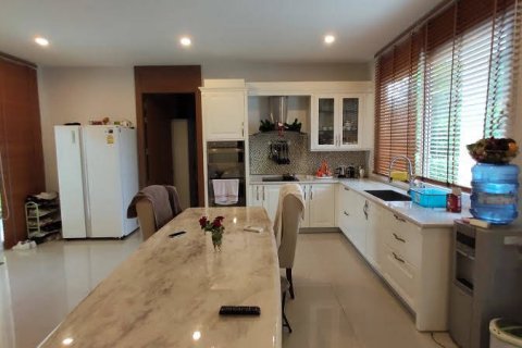 Haus in Pattaya, Thailand 5 Schlafzimmer № 22205 - Foto 17