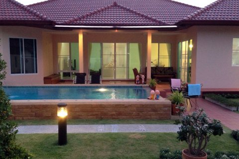Haus in Pattaya, Thailand 3 Schlafzimmer № 19740 - Foto 15
