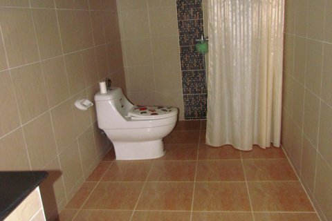 Haus in Pattaya, Thailand 4 Schlafzimmer № 20381 - Foto 29
