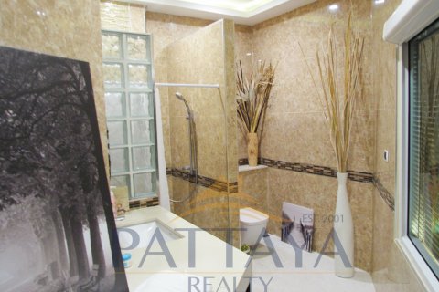Haus in Pattaya, Thailand 4 Schlafzimmer № 20876 - Foto 19
